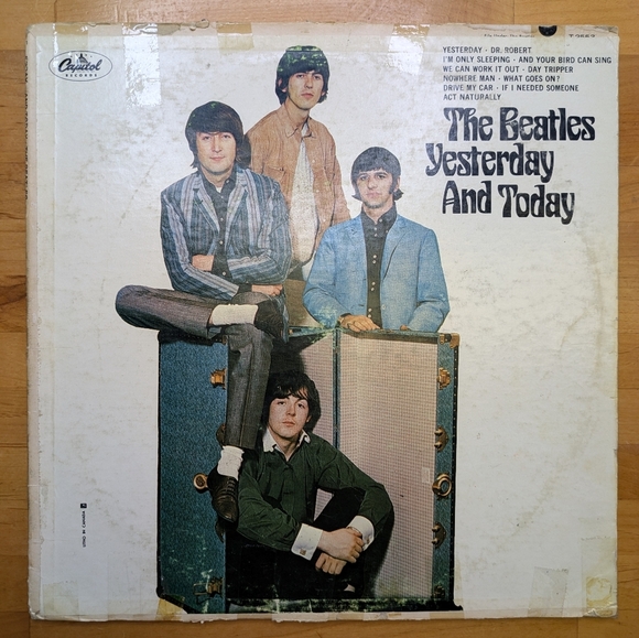 The Beatles 'Yesterday and Today' Vinyl Record - Picture 2 of 8